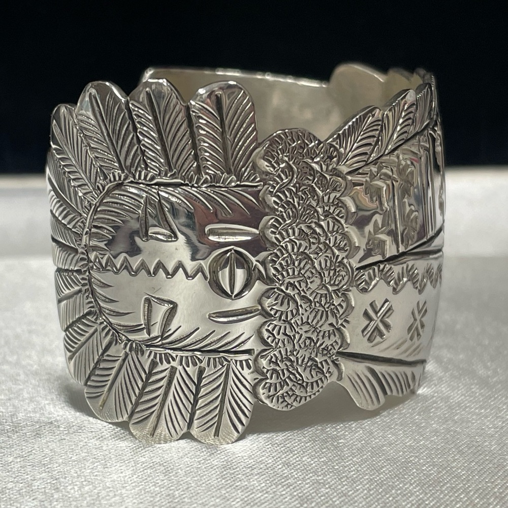 Navajo Artist Floyd Becenti Storyteller Sterling Silver Overlay Cuff Bracelet